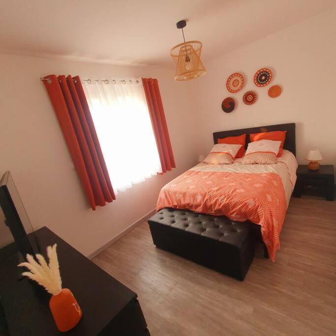 Joli Haut De Villa 3 Chambres Climatise Avec Jacuzzi Marignane Exteriör bild